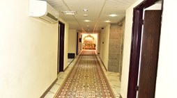 نمای راهرو هتل پلاس بوشهر