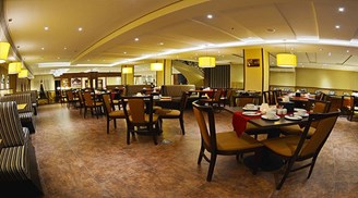 نمای رستوران هتل الیزه شیراز