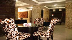 رستوران هتل آسمان ۲ بوشهر