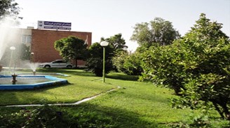 فضای بیرونی مهمانسرای جهانگردی فیروزآباد